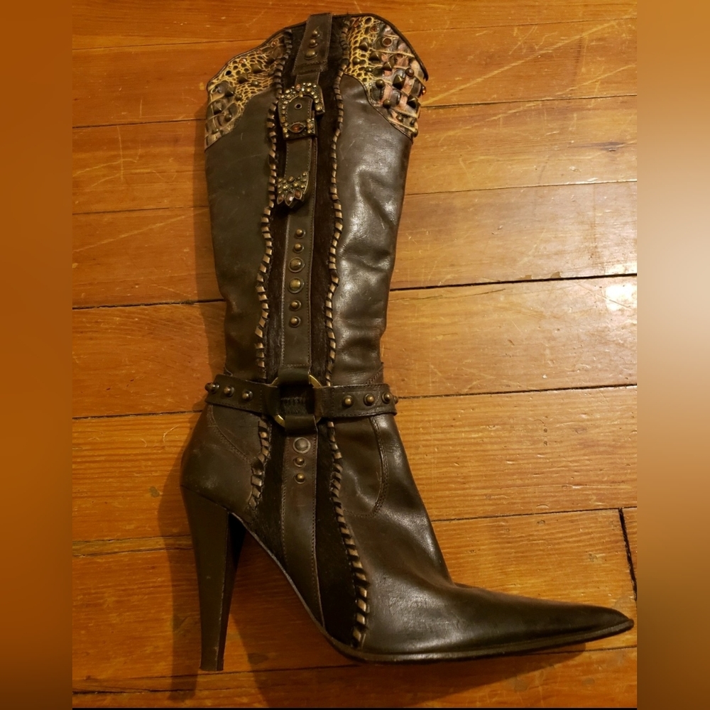 El Dantes embellished ladies boots Size 8